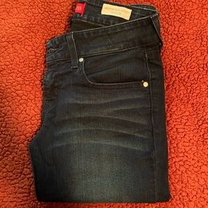 Sarah Fit Guess Skinny Jeans